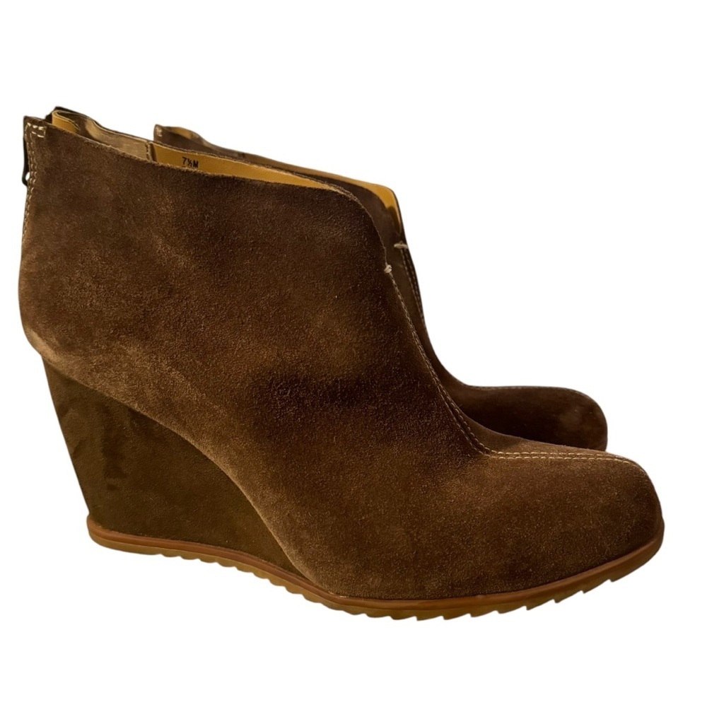 Korks Haldor suede leather wedge ankle booties 7.5